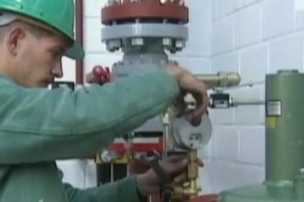 EU TRAŽI ALTERNATIVU ZA RUSKI GAS, RASTE NERVOZA NA TRŽIŠTU: Srbija pravi zalihe, ima li razloga za brigu?