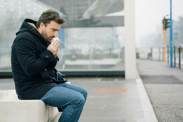 ZAŠTITITE SE OD ZAGAĐENOG VAZDUHA, VIRUSA, BAKTERIJA, PRSKANJA PESTICIDA: Zelena maska čuva respiratorni sistem!