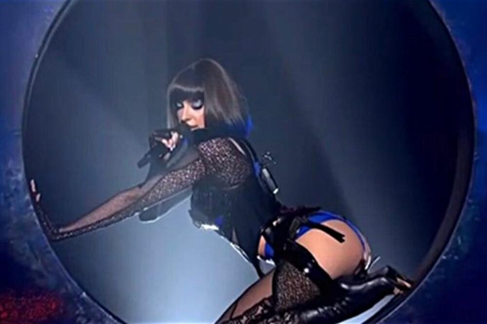 PROCUREO NASTUP SARE JO ZA EVROVIZIJU DA SE UNEZVERIŠ GLEDAJUĆI: Toliki naboj EROTIKE niste videli! (VIDEO)