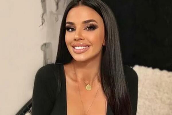 NAJVRELIJA HRVATICA STIGLA NA MUNDIJAL I PORUČILA: Bodriću "Kockaste" a Katar šaljem u onu stvar! (FOTO)