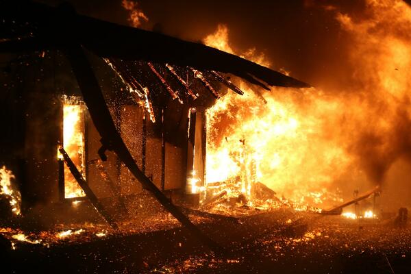JAVNI APEL: Pomozimo Žiki koji je u požaru izgubio sve! (FOTO)