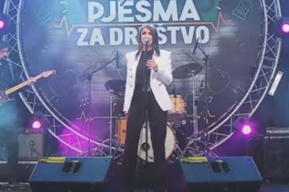 OBOLELA OD TUGE! Pevačica izgubila muža, a onda joj je mlađi sin preminuo...