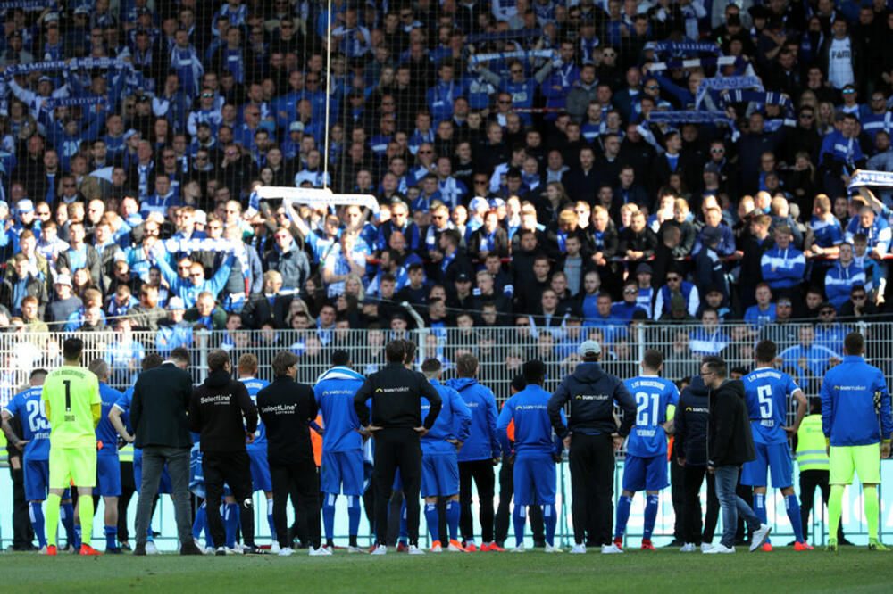 MNOGI KLUBOVI SU DALI PODRŠKU UKRAJINI, ALI NIKO KAO OVAJ: Nemačka ekipa je otišla korak napred! (VIDEO)