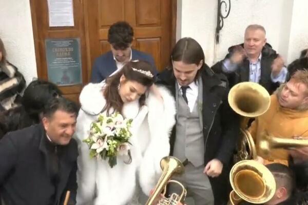 OŽENIO SE LUKASOV SIN: Aca zakasnio na crkveno venčanje... (FOTO)