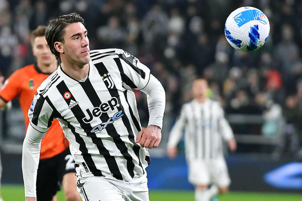 OVO SE ČEKALO! Dušan Vlahović ponovo na VELIKOJ sceni! (FOTO)