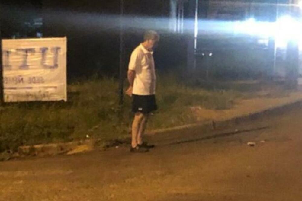 OVAJ OTAC SVAKO VEČE STOJI NA ISTOM MESTU I ČEKA: Kada budete videli i koga, SUZE ĆE VAM SAME KRENUTI (FOTO)