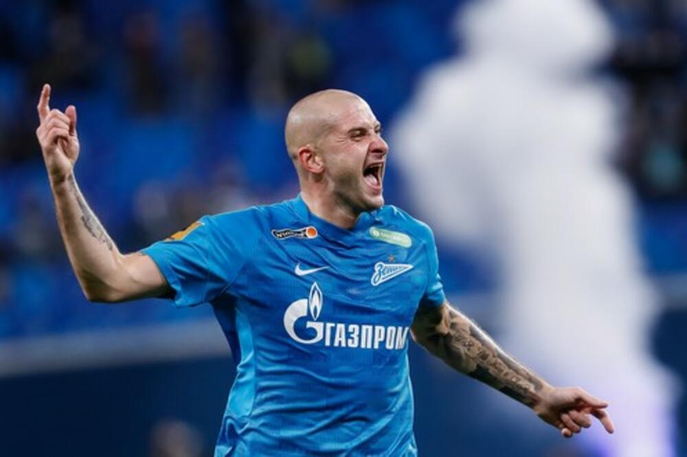 UKRAJINAC RASKINUO UGOVOR SA PRVAKOM RUSIJE: Navijači se ovom porukom oprostili od njega!