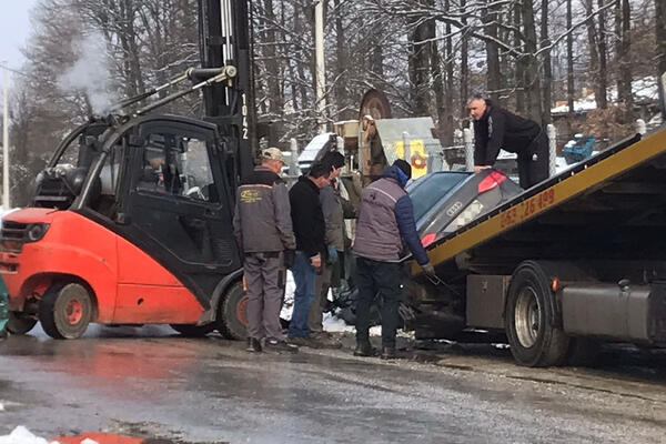 SLETEO S PUTA I DOBIO TEŠKE TELESNE POVREDE: Hitna pomoć radi sve što može