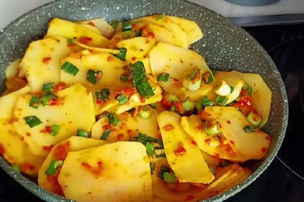 TAJNI RECEPT ZA KROMPIR KAO IZ RESTORANA: Probajte ovaj trik (VIDEO)