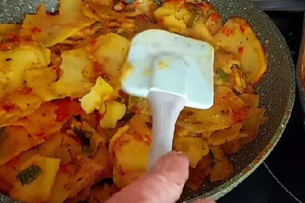 SPREMITE MAMINU KLJUKUŠU ZA DORUČAK VAŠOJ DECI: Omiljeni recept svih MAMA, a evo i zašto! (RECEPT)