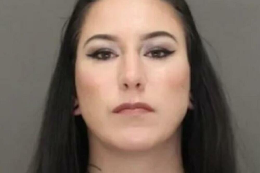 IMALI SE*S, PA GA ZADAVILA NAKON FINIŠA: Ono što je uradila sa TELOM, ZAPREPASTILO I POLICAJCE