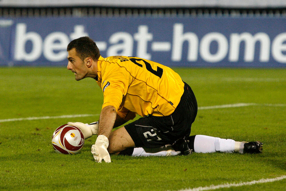 POZNATO STANJE MLADENA BOŽOVIĆA! Porodica se oglasila nakon što je bivši golman Partizana pokušao da se ubije