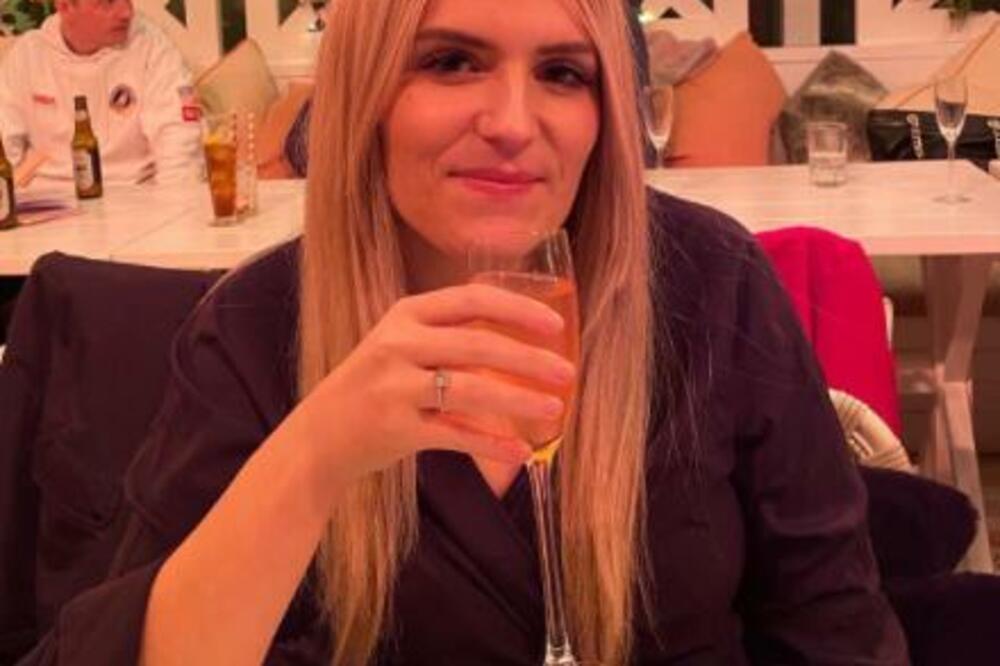 PATI OD RETKOG I EKSTREMNOG POREMEĆAJA: A to što JEDINO JEDE od svoje 22 godine će vas FRAPIRATI!