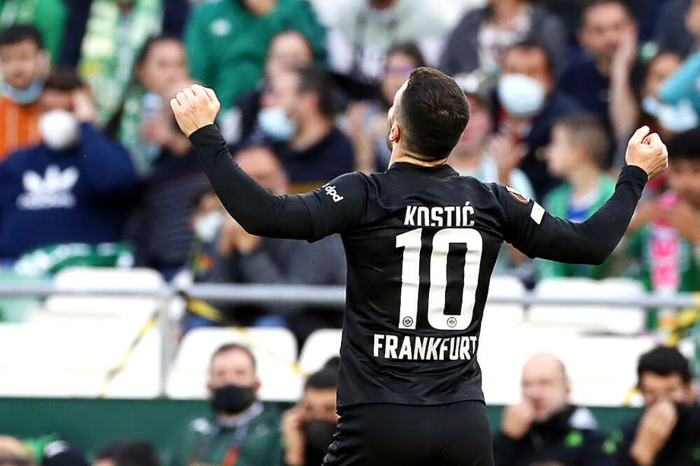 KOJI MAJSTOR, PIKSI ĆE SE ODUŠEVITI KAD OVO VIDI: Kostić prelepim pogotkom otvorio Betis, navijači su oduševljeni