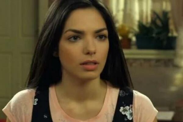 OVE DETALJE IZ BIOGRAFIJE TIJANE MAKSIMOVIĆ NIKO NIJE ZNAO: Isplivala SLIKA SA MUŠKARCEM, svi bruje o tome (FOTO)