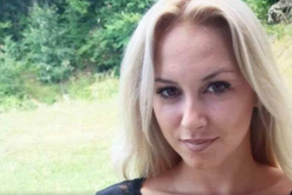 OVA BOSANKA IMA NAJVEĆE U ZEMLJI I NIKO JOJ NE MOŽE NI DA PRIĐE: Ovaj prizor se ne ZABORAVLJA NI ZA 2 ŽIVOTA (FOTO)