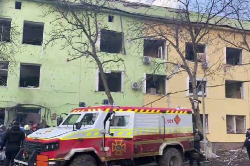 GRADONAČELNIK MARIUPOLJA: 3 osobe POGINULE u bombardovanju PORODILIŠTA, među njima i DETE!