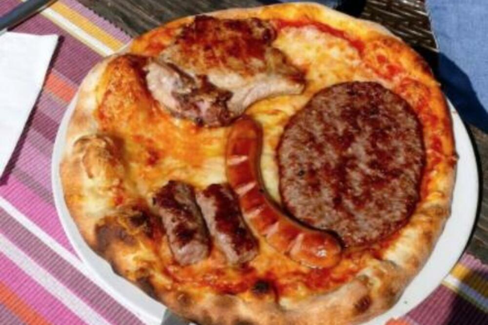 ŠTA JE, BRE, OVO? SRBI ZGROŽENI: Na mrežama se pojavila slika KOMPLET PICE, da li biste probali? (FOTO)