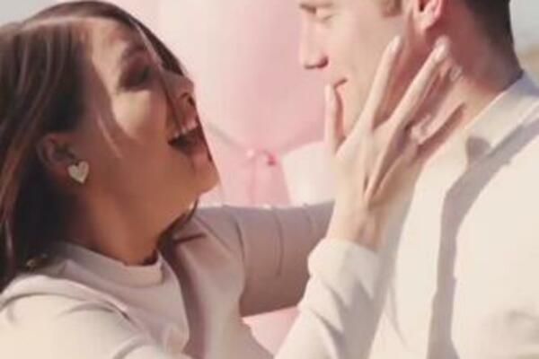 DIM SE RASPRŠTIO IZNAD KALEMEGDANA! Marija Mikić na KRAJNJE JEDINSTVEN NAČIN saznala POL BEBE! (VIDEO)