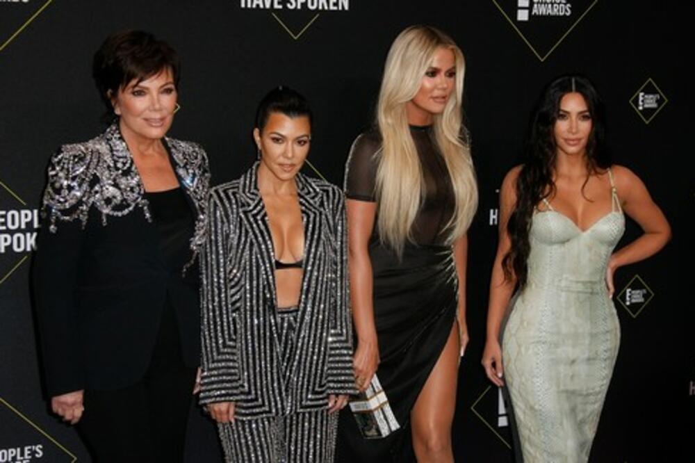 UŽASNE OPTUŽBE BIVŠE RADNICE PORODICE KARDAŠIJAN: Raskrinkala ih do srži, nećete verovati šta su joj SVE RADILI!