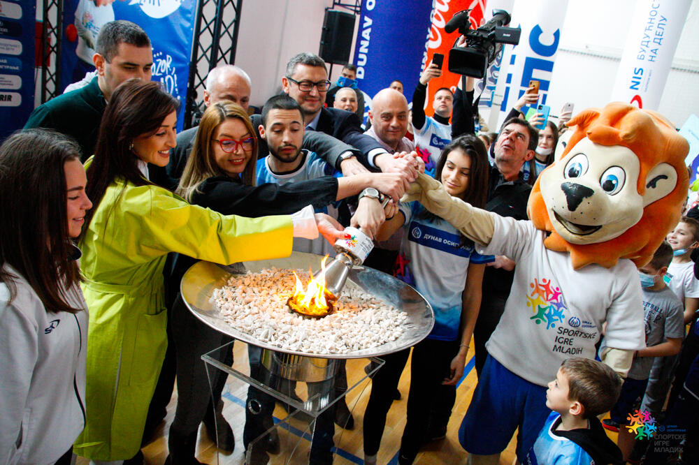 U ČAČKU ZAPALJEN PLAMEN PRIJATELJSTVA! Sportske igre mladih pet godina uz decu iz grada na Zapadnoj Moravi! (FOTO)