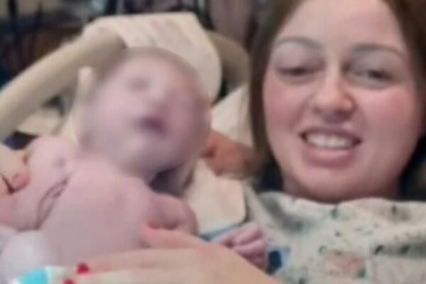 BIZARNU SCENA NA POROĐAJU GLEDAO CEO SVET: Kad joj je ISKOČILO, I LEKARI KRENULI DA SE KRSTE (FOTO, VIDEO)