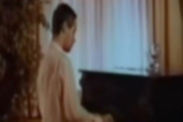 BIO JE ZVEZDA PRE 20 GODINA, ŽENE SU GA OBOŽAVALE, A ONDA JE SAMO NESTAO: Danas živi vrlo SKROMNO i izgleda OVAKO!