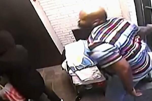 KRVNIK UDARIO AZIJATKINJU 125 PUTA, A ONDA JE IZVREĐAO NA MRTVO! Ceo NAPAD je snimila NADZORNA KAMERA, HOROR! VIDEO