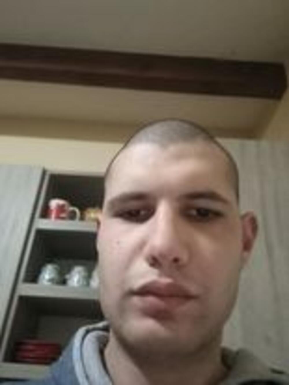 Poslednja fotografija nestalog mladića