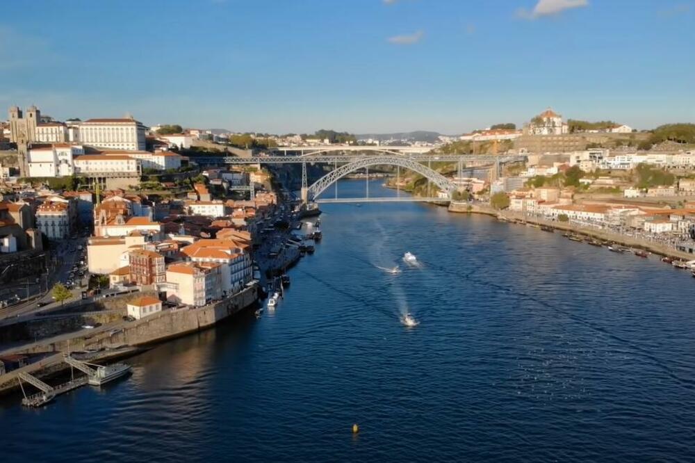 PADAJU CENE NEKRETNINA NA MORU: Može se naći stan za 27.000 evra na 5 minuta od obale, ovo je stanje kod KOMŠIJA