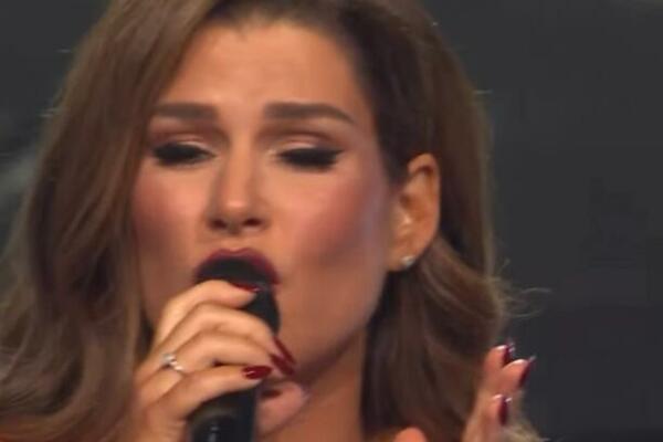 KAKAV ŠOK! RAZVELA SE NAŠA PEVAČICA: Sve se desilo pre 5 meseci!