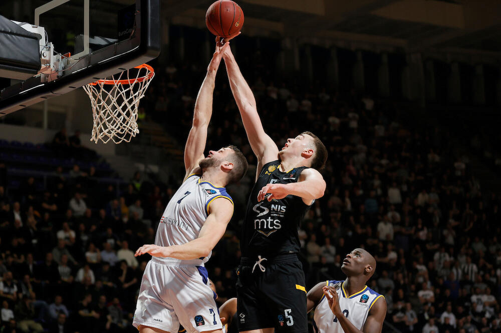 CRNO-BELA RAPSODIJA U PIONIRU! Partizan DEMOLIRAO Francuze za važan trijumf u Evrokupu!