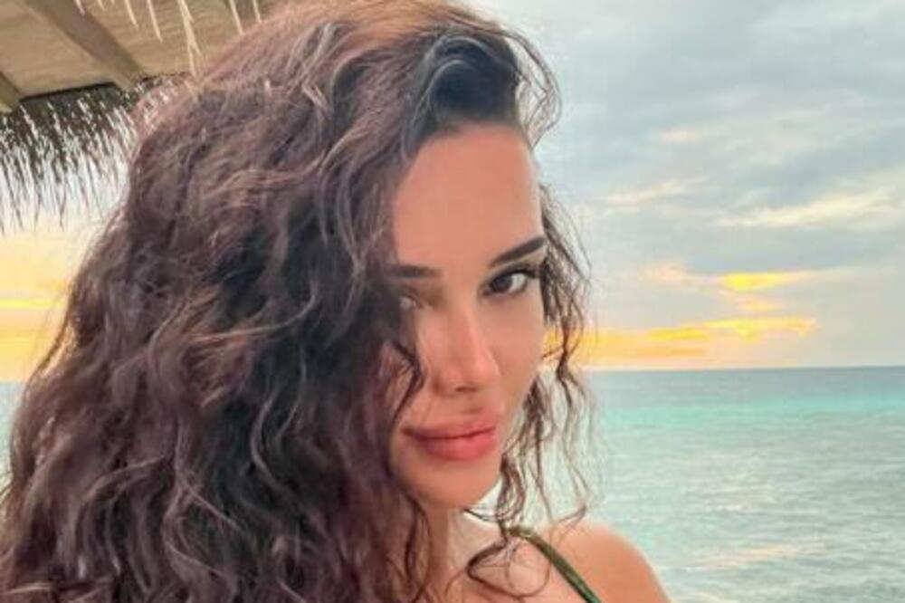 O OVOJ LJUBAVNICI JE BRUJAO CEO REGION: Nakon što vidite šta sve dobija od NJEGA, neće vam biti DOBRO!