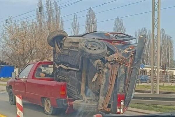 "UKRCAO" RAZLUPANI AUTO NA "FLORIDU PIKAPA" I PROVOZAO KROZ PANČEVO: Kako mu je OVO pošlo za RUKOM?! (FOTO)