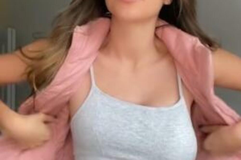 JEDNOM DOJKOM JU JE DOJILA: 13 miliona ljudi videlo šta joj se DESILO SA GRUDIMA NAKON TOGA (VIDEO)