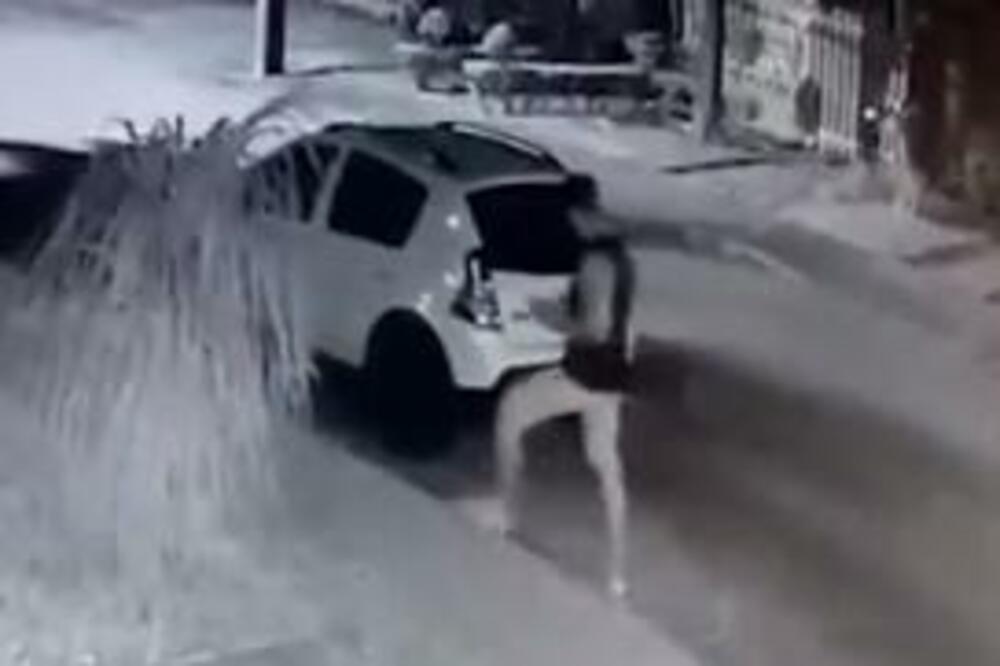 IMALA SE*S UŽIVO SA BESKUĆNIKOM, KAMERA UHVATILA AKCIJU: Usledilo ŽESTOKO TEK KAD JE DOŠAO I SUPRUG (VIDEO)