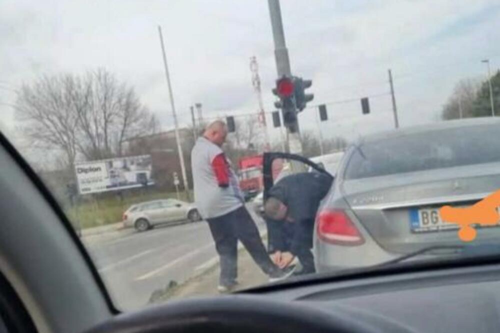 OVO NIJE SLIKA DANA, OVO JE SLIKA GODINE! Cela Srbija komentariše POTEZ vozača, izašao je iz kola i RASPAMETIO SVE