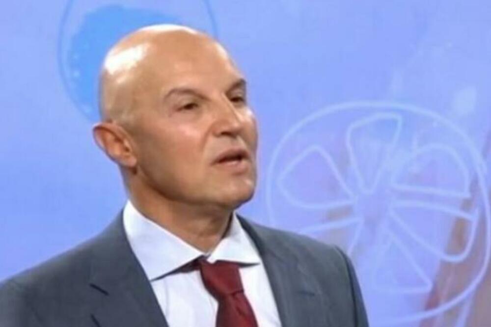 DR VUKOMANOVIĆ UPOZORIO SRBE: Evo kako vas varaju sa "vitaminskim INFUZIJAMA"