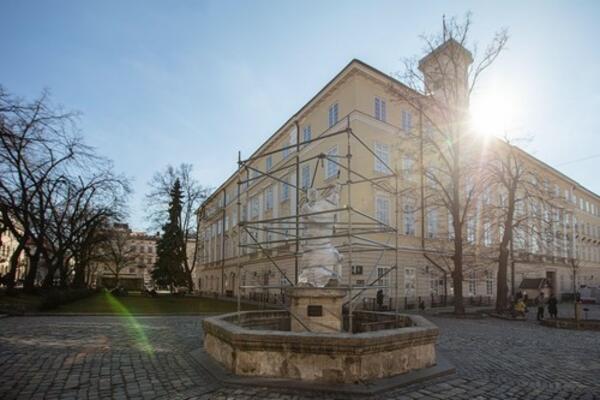 U Lavovu od sutra policijski čas