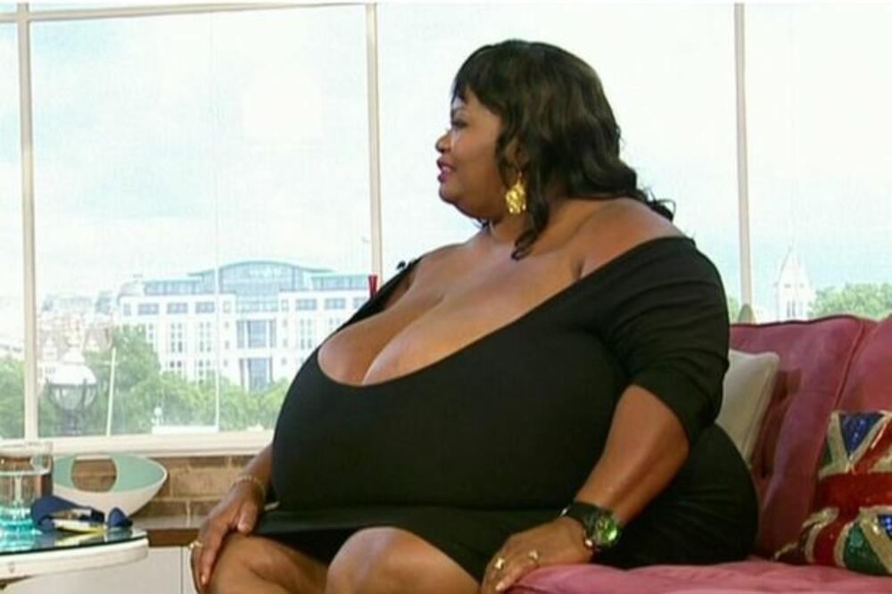 ONA JE VLASNICA NAJVEĆIH PRIRODNIH GRUDI NA ZEMLJI! Evo koliko je teška SVAKA PONAOSOB, ŠOK (FOTO)