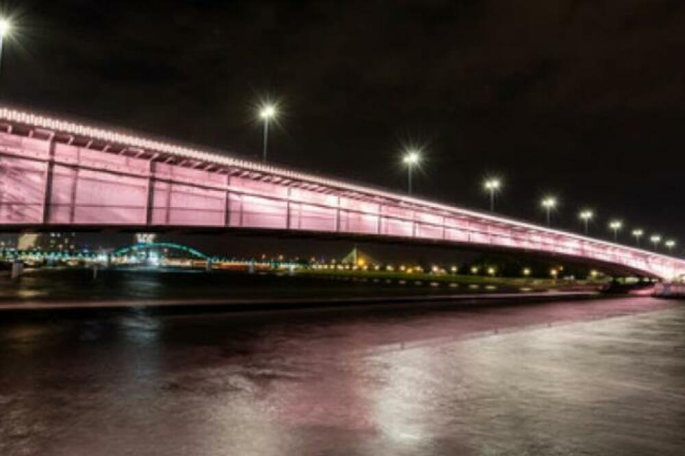 U NEDELJU SIMBOLI PRESTONICE OBOJENI U ROZE: Beograd obeležava Nacionalni dan borbe protiv raka dojke (FOTO)