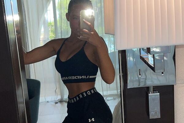 ĆERKA PUTINOVOG NAJBLIŽEG SARADNIKA NE OSEĆA SANKCIJE: Na Instagramu sve PRŠTI OD GLAMURA, komentarisala i rat FOTO