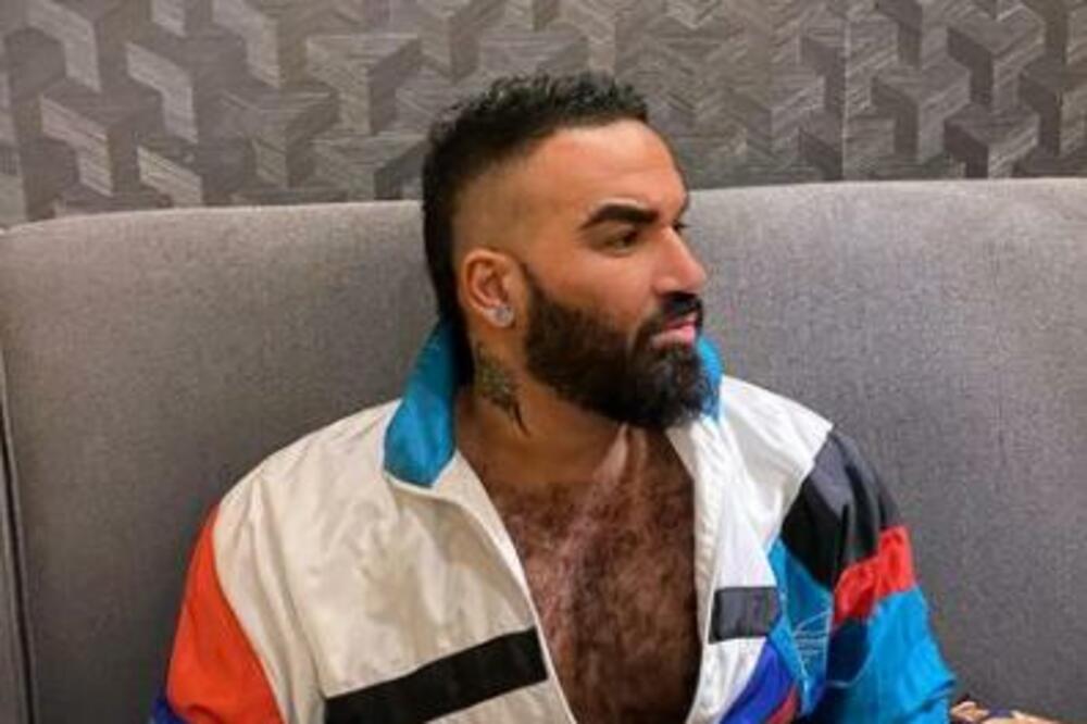 AZIS BIO U BRAKU SA MUŠKARCEM, A SADA POSTAJE OTAC: Stiže TREĆI NASLEDNIK, svi se pitaju da li je ONA MAJKA?