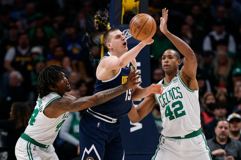 JOKIĆ USPORIO, A TEK SAIGRAČI: Boston PREGAZIO Denver usred 'Bol arene', Nagetsi pali u plej-in zonu! (VIDEO)