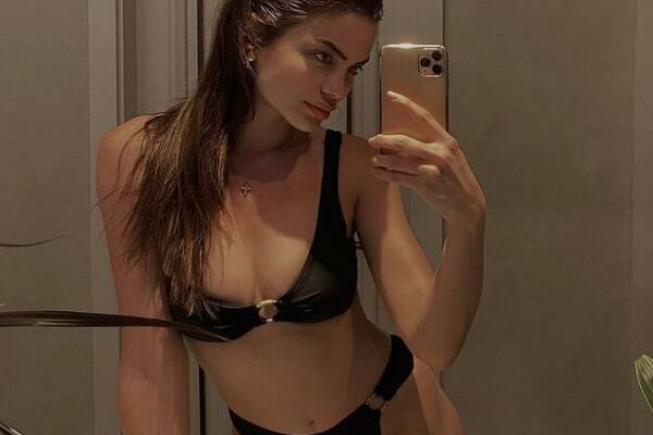 BRUTALNO IZDANJE MILICE PAVLOVIĆ! UDARNE FOTOGRAFIJE KRUŽE MREŽAMA: Njeno TELO je RAJ ZA OČI! (FOTO)