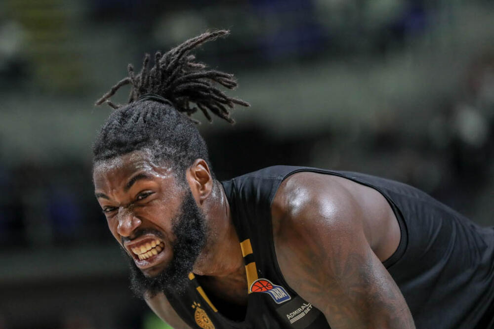 LESOR NE ZABORAVLJA: Odgovor na Instagram stori RAZBESNEO "Delije"! (FOTO)