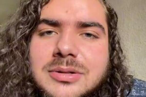 MARKO JE OSTAO U ŠOKU KAD JE ZATEKAO SVOJU GOLU DEVOJKU U TROJCI: Nije mogao da VERUJE s kim LEŽI usred BELA DANA