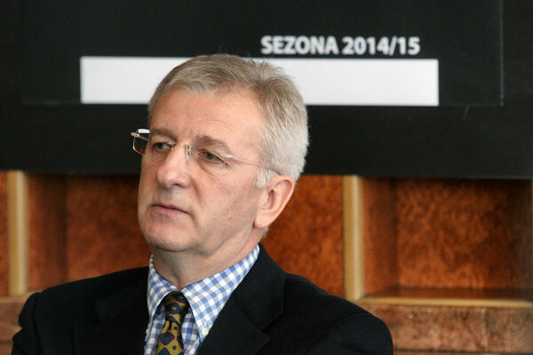 NIKADA SE NE POJAVLJUJE U JAVNOSTI, A SADA JE ISPLIVALA FOTKA: Evo ko je ĆERKA Branimira Brstine, zanemećete (FOTO)