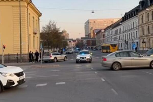 STRAHOTA U MALMEU: Učenik sekirom i nožem ubio dve žene u školi! (VIDEO)