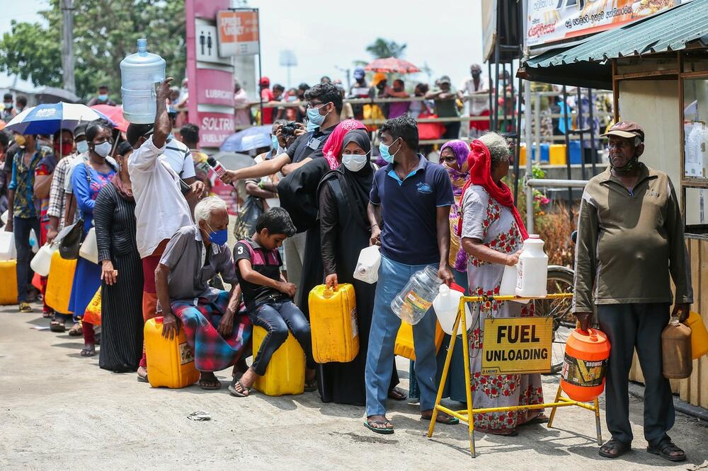 ŠRI LANKA NAŠLA REŠENJE ZA NESTAŠICU BENZINA I DIZELA: Na udaru najgore EKONOMSKE KRIZE od sticanja nezavisnosti!
